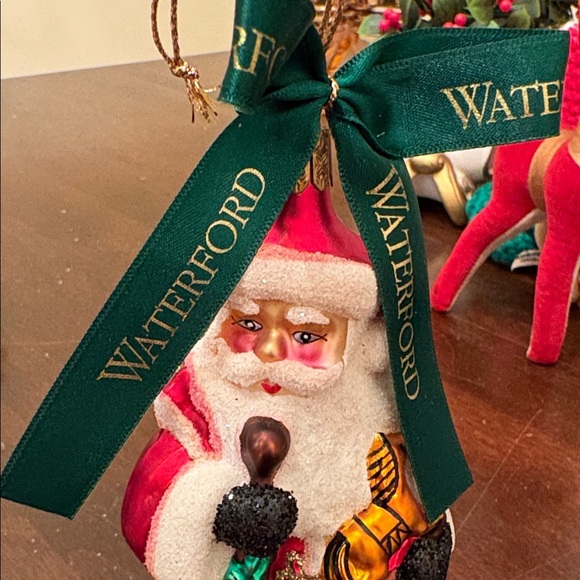 Waterford Christmas Holiday Heirloom Santa Ornament Keepsake 3rd Edition 115936 - Picture 2 of 6